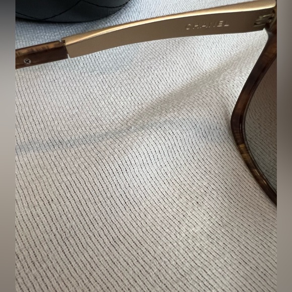 CHANEL Wayfarer Interlocking CC Logo Sunglasses - Picture 11 of 14